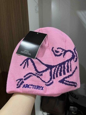 New Arc'teryx Merino Wool Beanie Pink Bird Head Logo Winter Ski