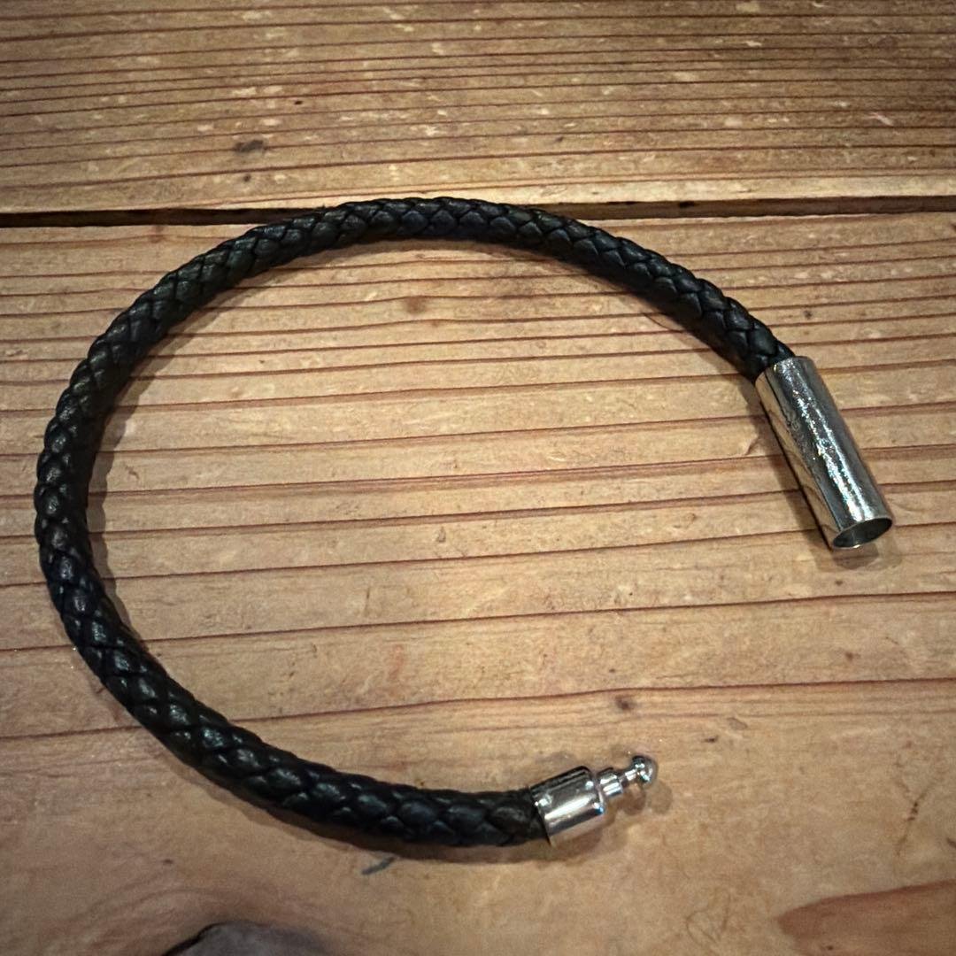 HERMES エルメス レザーブレスレット 《ゴリアテ》